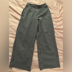 Black and White Gingham Crop Pants